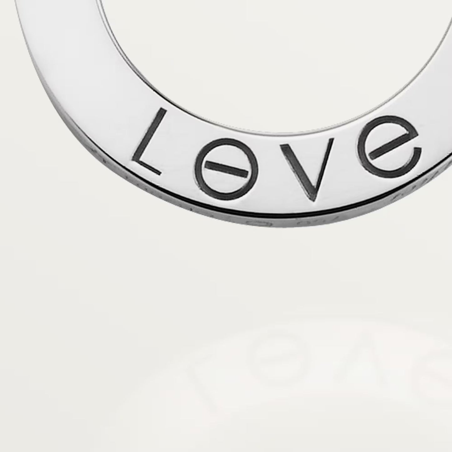 قلادة كارتييه، قلادة LOVE ذهبية
