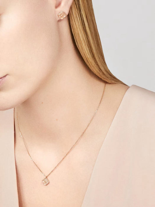 Van Cleef Sweet Alhambra pendant Pink gold
